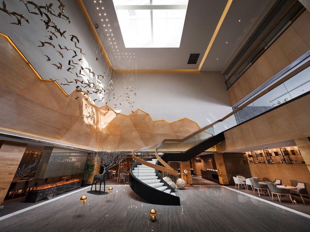 Апартаменты Swisstouches Residences